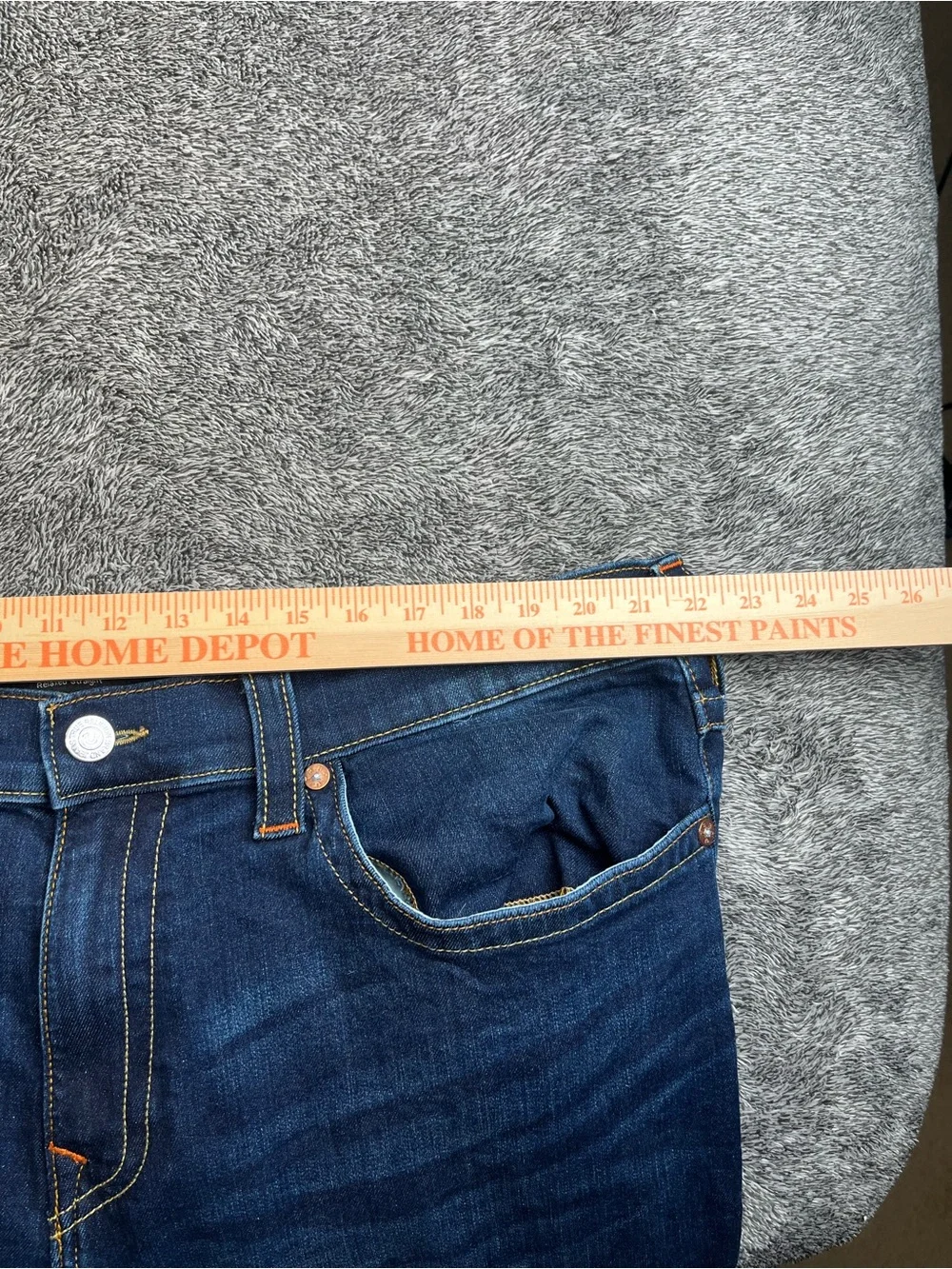 True Religion Ricky Relaxed Straight Jeans Dark Wash Size 42 (Measures 44)